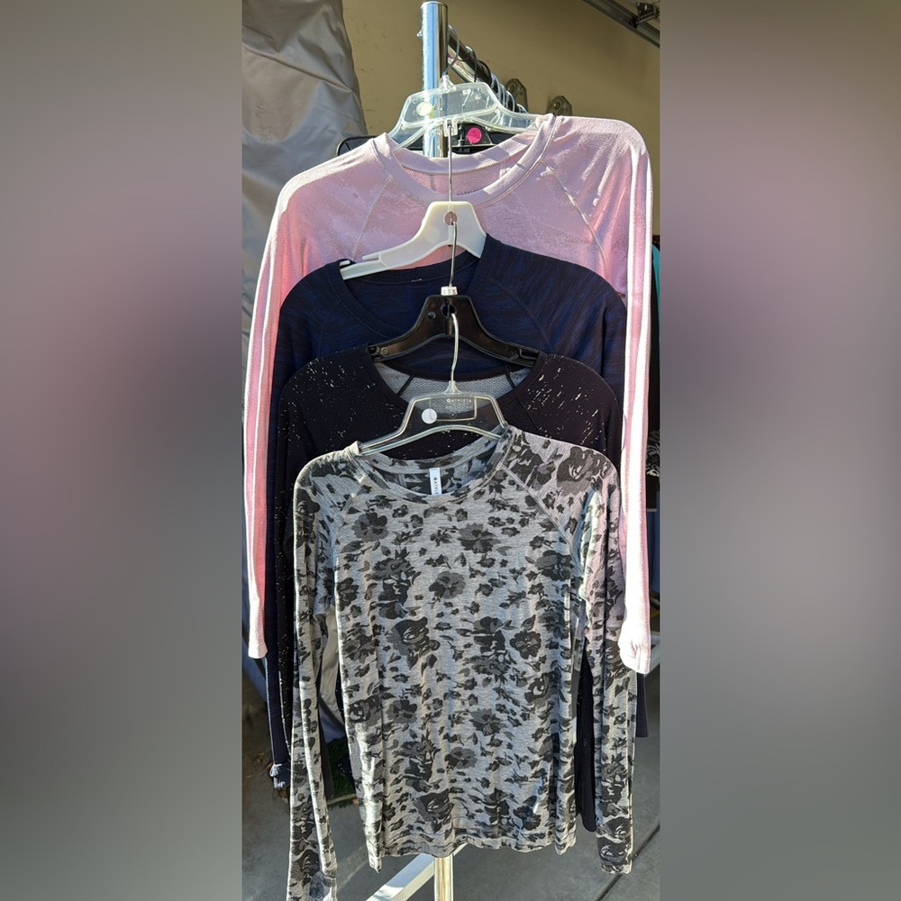 Athleta & LuLulemon Long Sleeve Tops sizes S /4